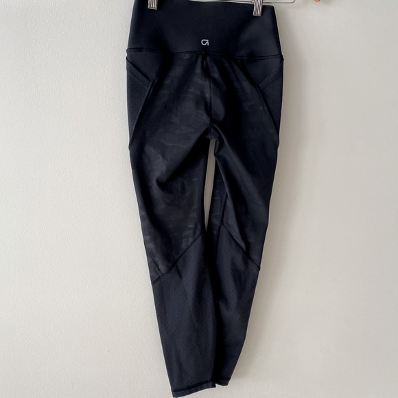 GAP | Sculpting High Rise 7/8 Leggings - Picture 7 of 10